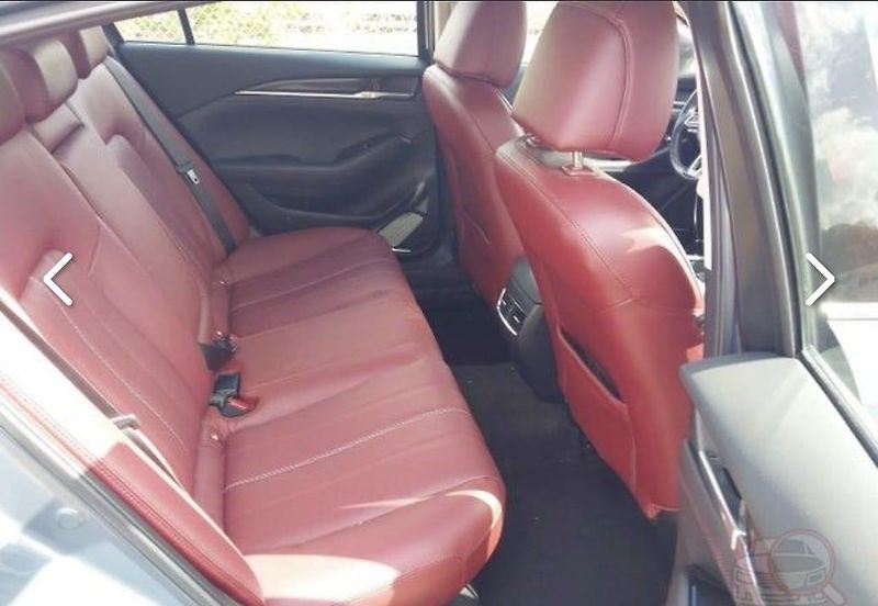 Mazda 6 Carbon Edition 2,5 turbo - fotka 7 z 8