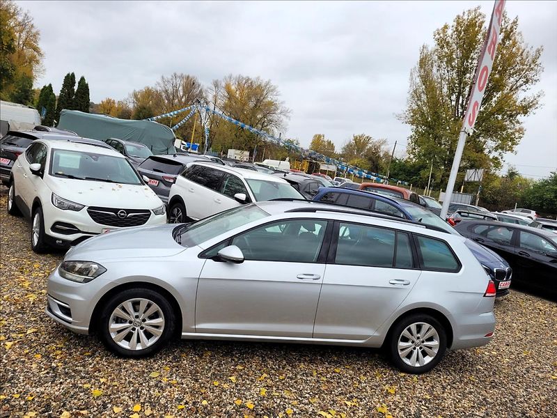 Volkswagen Golf 1,0 TSI,navi,digiklima,acc,alu - fotka 3 z 49