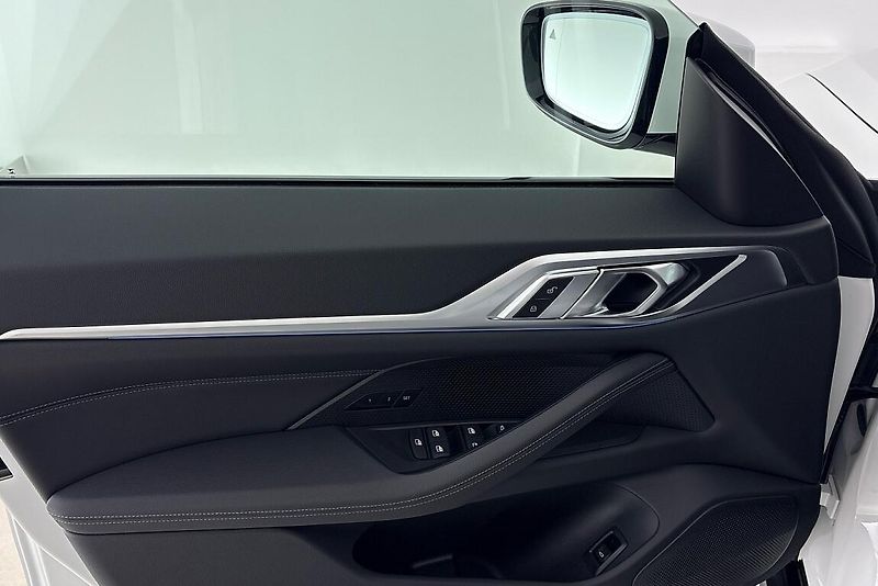 BMW i4 eDrive40 Gran Coupe - fotka 15 z 24