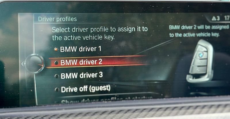 BMW M4 (2017) F83 3.0 317 KW 101TKM MANUAL  - fotka 33 z 35