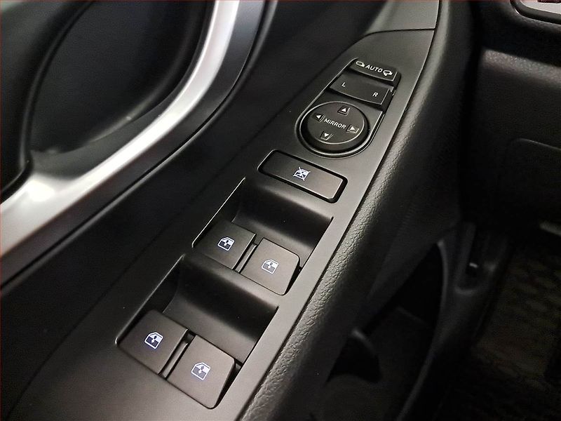 Hyundai i30 (2023) Smart 1.0 T-GDI - fotka 19 z 20