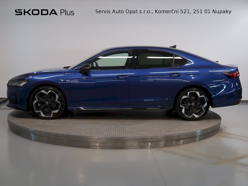 Škoda Superb (2025) SPORTLINE 2.0TDI 142KW 4x4 DSG - fotka 3 z 49