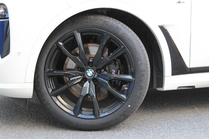 BMW X7 xDrive40d | Mpaket PRO | ČR - fotka 6 z 32