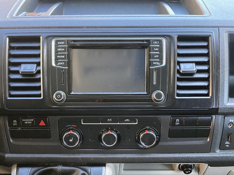 Volkswagen Transporter (2018) CALIFORNIA 2,0TDi 4MOTION -DPH - fotka 28 z 34