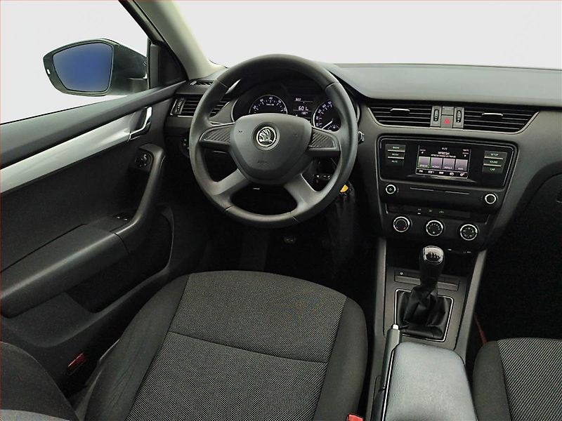 Škoda Octavia (2015) 1.4 TSI, Serv.kniha - fotka 7 z 13