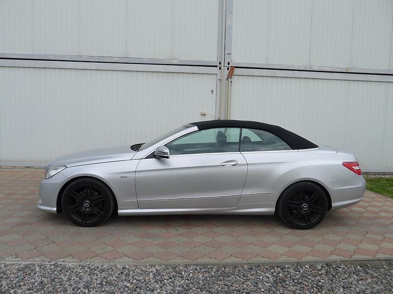 Mercedes-Benz Třídy E E 350 CDI Cabrio - fotka 12 z 30