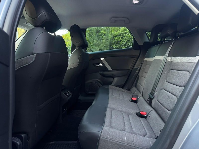 Citroën C4 1.2i 130 S&s 1.MAJITEL ČR DPH  - fotka 18 z 30