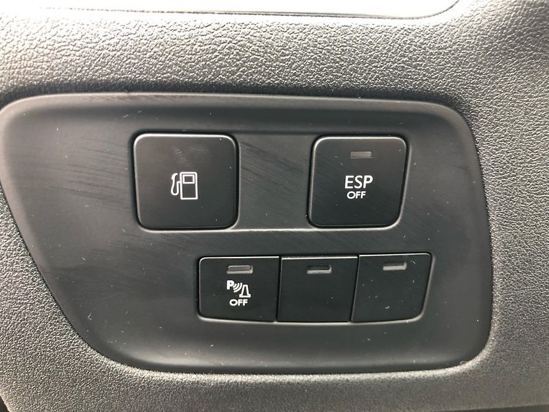 Citroën C4 1.6 HDi Attraction - fotka 15 z 23
