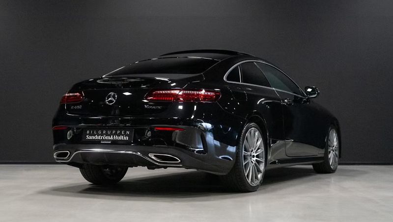 Mercedes-Benz Třídy E 450 4MATIC AMG Coupé - fotka 5 z 17