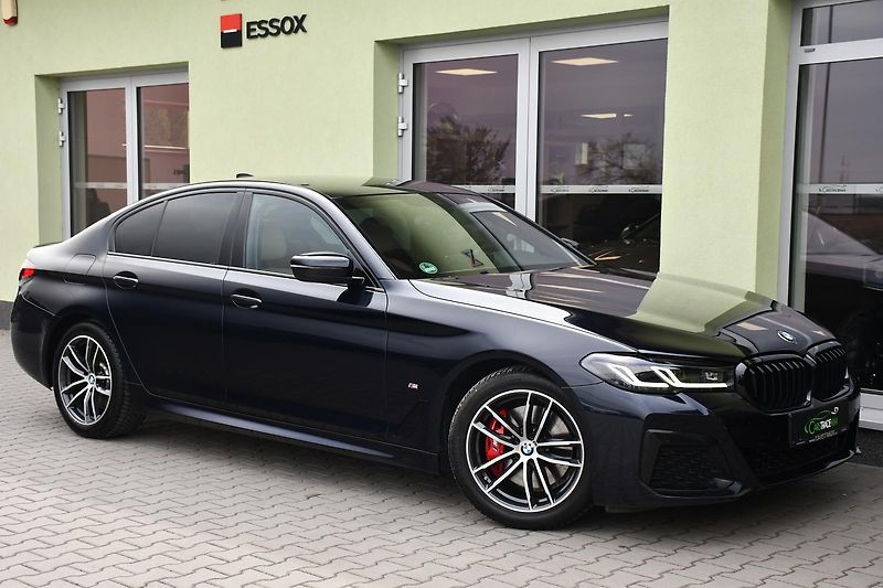 BMW Řada 5 520i M-SPORT 1M ČR REZERVACE - fotka 2 z 39