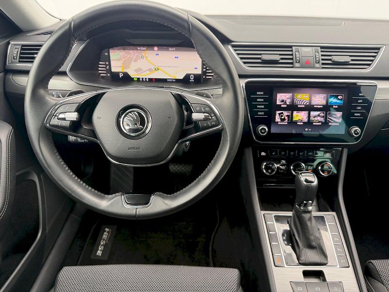 Škoda Superb (2023) 2.0 TDI 110kW DSG Style Plus - fotka 9 z 35