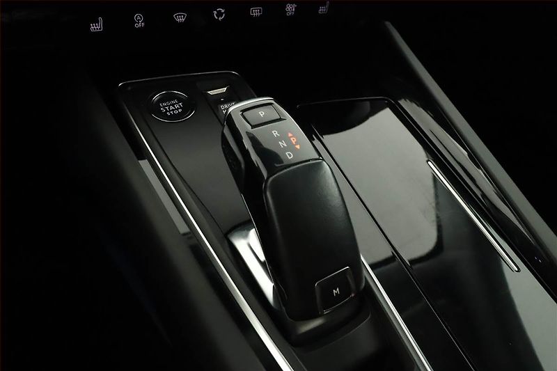 Peugeot 508 (2019) Allure 1.6 PureTech, Automat - fotka 10 z 17