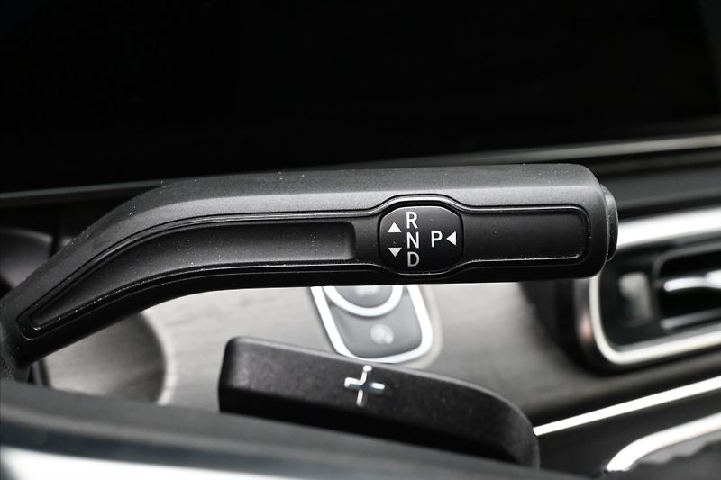 Mercedes-Benz Třídy V 2,0 300D 174kW XL Avantgarde 8 - fotka 21 z 33