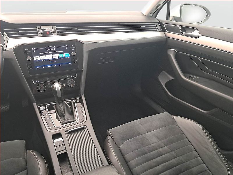 Volkswagen Passat (2020) Comfortline 2.0 TSI - fotka 7 z 18