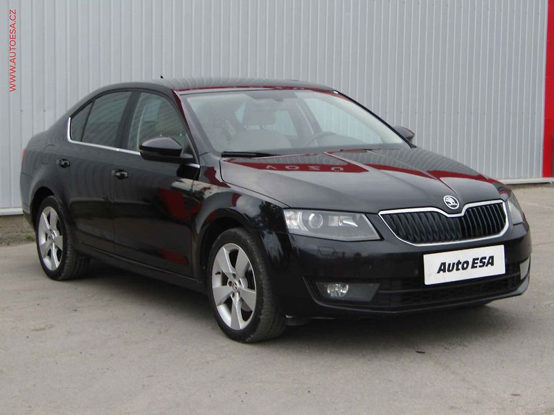 Škoda Octavia (2014) 2.0 TDi, 2.maj,ČR, Elegance - fotografie inzerátu