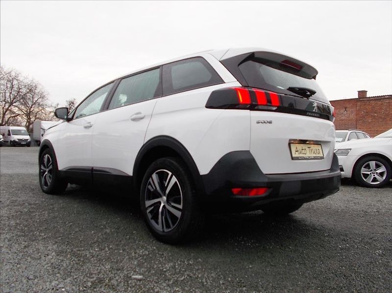 Peugeot 5008 ACTIVE 1.6 BlueHDi 120 7-míst - fotka 38 z 46
