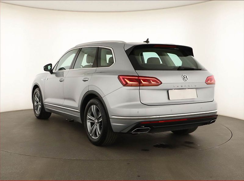 Volkswagen Touareg (2018) 3.0 TDI - fotka 4 z 19