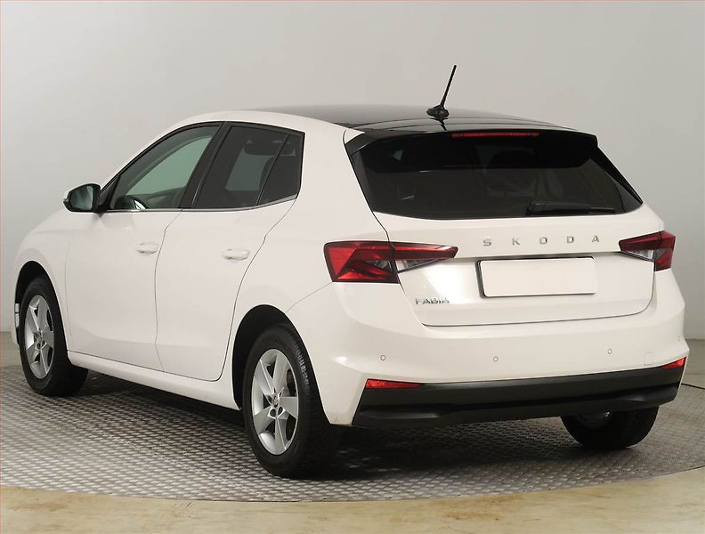 Škoda Fabia (2021) 1.0, Serv.kniha, Tempomat - fotka 4 z 18