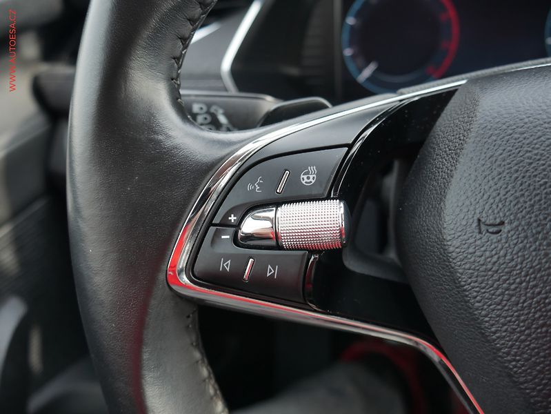 Škoda Octavia (2020) 2.0 TDi, Style, DSG, LED - fotka 24 z 29