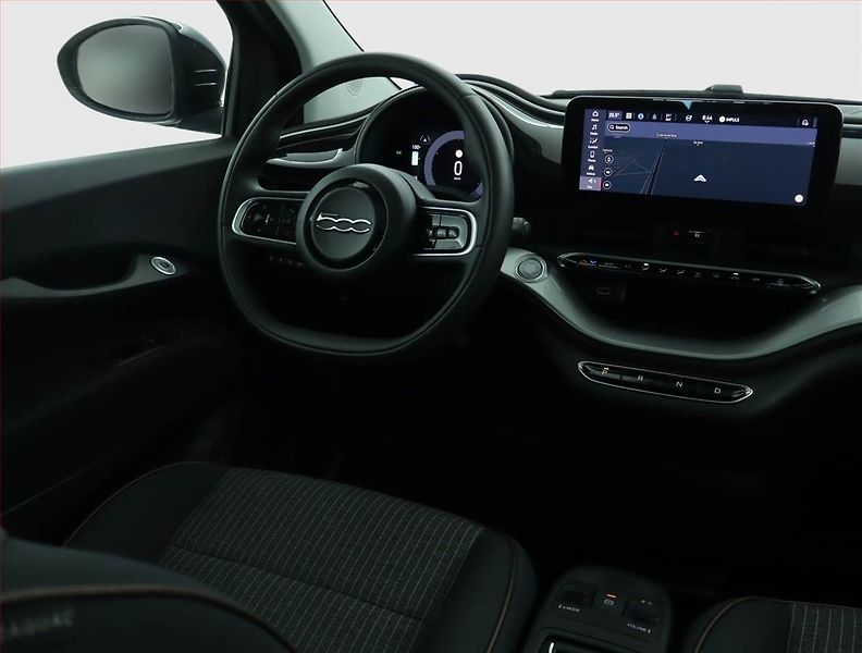 Fiat 500e (2021) 42 kWh, SoH 92%, Automat - fotka 7 z 20