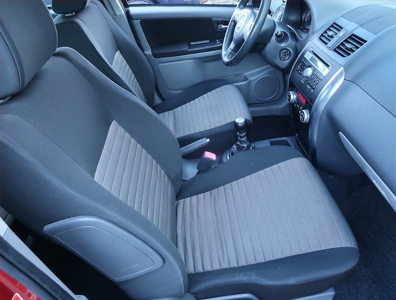 Suzuki SX4 (2010) 2.0 DDiS, Eko.zaplacen, Tažné - fotka 9 z 15