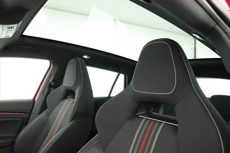 Škoda Scala (2025) 1.0 TSI, MONTE CARLO, AUTOMAT - fotka 10 z 20