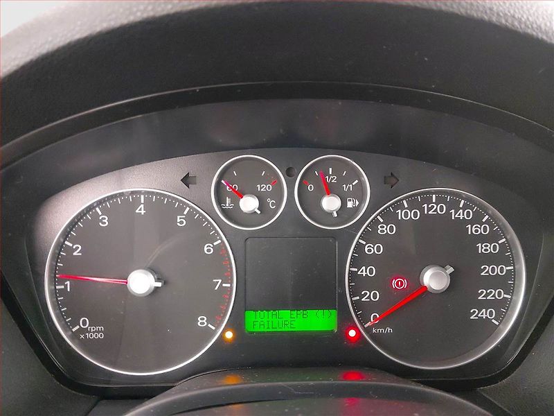 Ford C-MAX (2004) Ghia 1.8, LPG, Serv.kniha - fotka 11 z 21