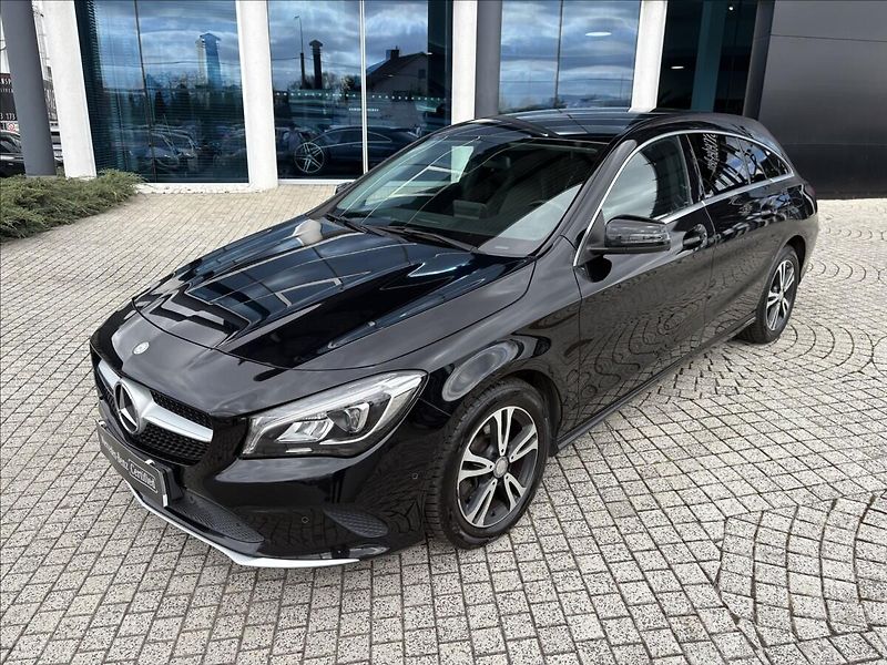 Mercedes-Benz CLA 1,6 180 SB ČR 1.maj - fotka 3 z 16