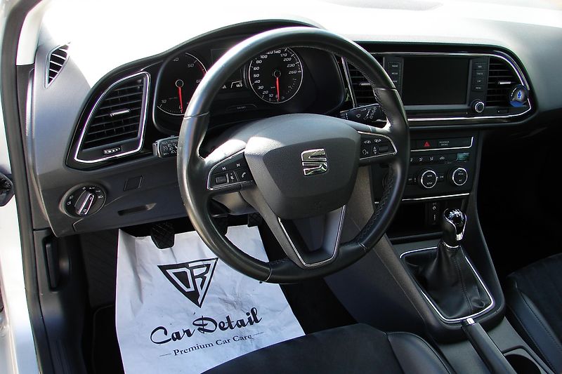 Seat Leon 1.6 TDi 110PS LED Navi-ZADÁN!  - fotka 17 z 42