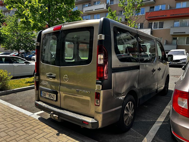 Opel Vivaro (2017) - fotka 5 z 11