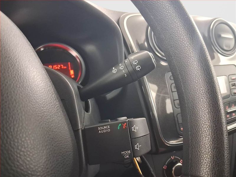 Dacia Logan (2018) 1.0 SCe, ČR,1.maj, Serv.kniha - fotka 16 z 19