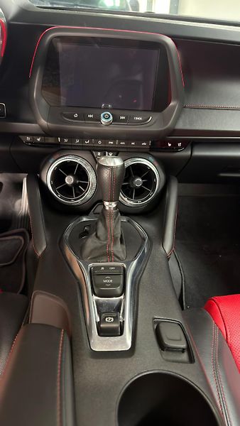 Chevrolet Camaro (2018)   ? CHEVROLET CAMARO ZL1 6.2  - fotka 7 z 10