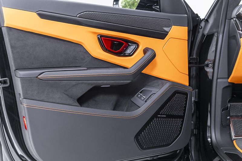 Lamborghini Urus - fotka 25 z 42