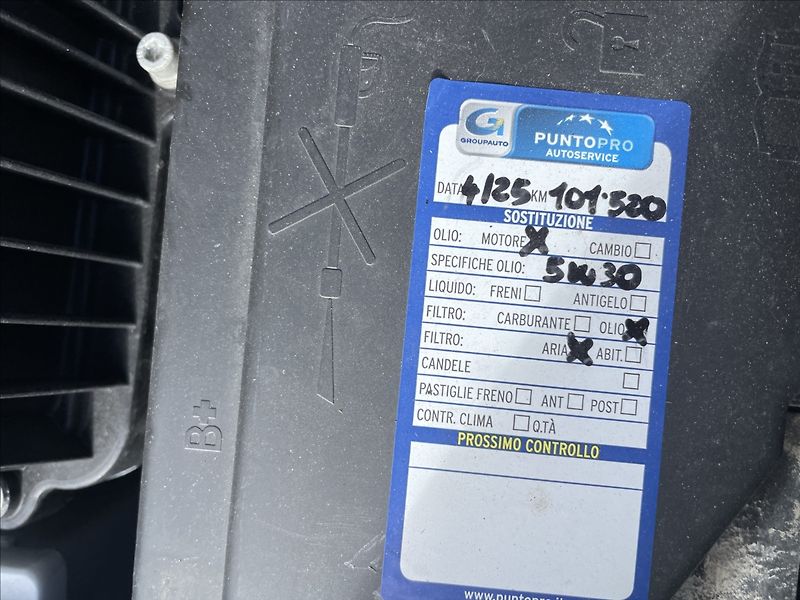 Mahindra  XUV500 2,2 D 103kw 7míst FWD Euro6 be - fotka 27 z 38