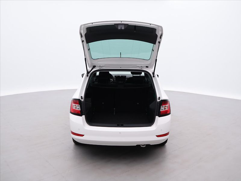 Škoda Fabia 1,0 Aut.klima Tempomat - fotka 9 z 25