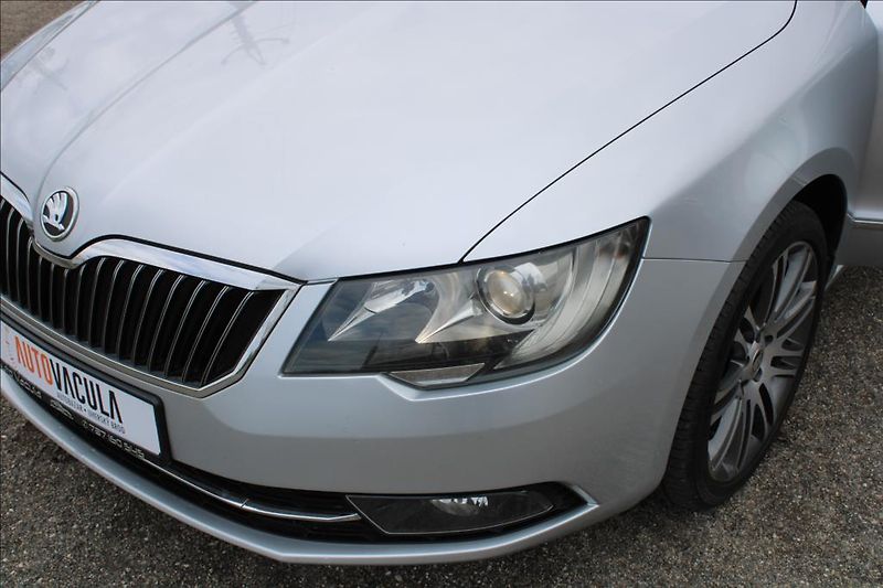 Škoda Superb 3,6 FSi  4 x 4, DSG, 191KW - fotka 21 z 29