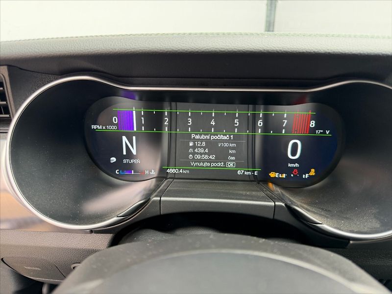 Ford Mustang 5,0 V8 357kW BULLITT-CZ-DPH!! - fotka 24 z 27