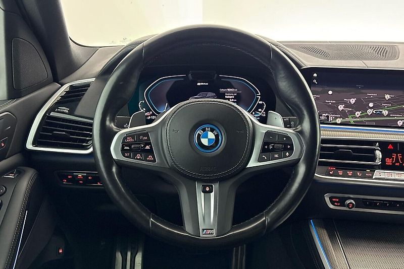 BMW X5 xDrive45e - fotka 23 z 28
