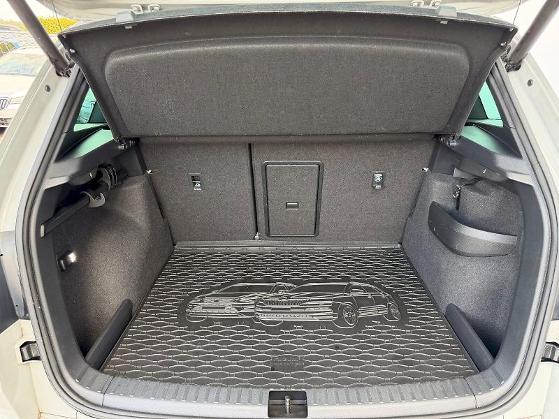 Škoda Karoq (2019) 1.5 TSI 110kW DSG SportLine - fotka 33 z 35