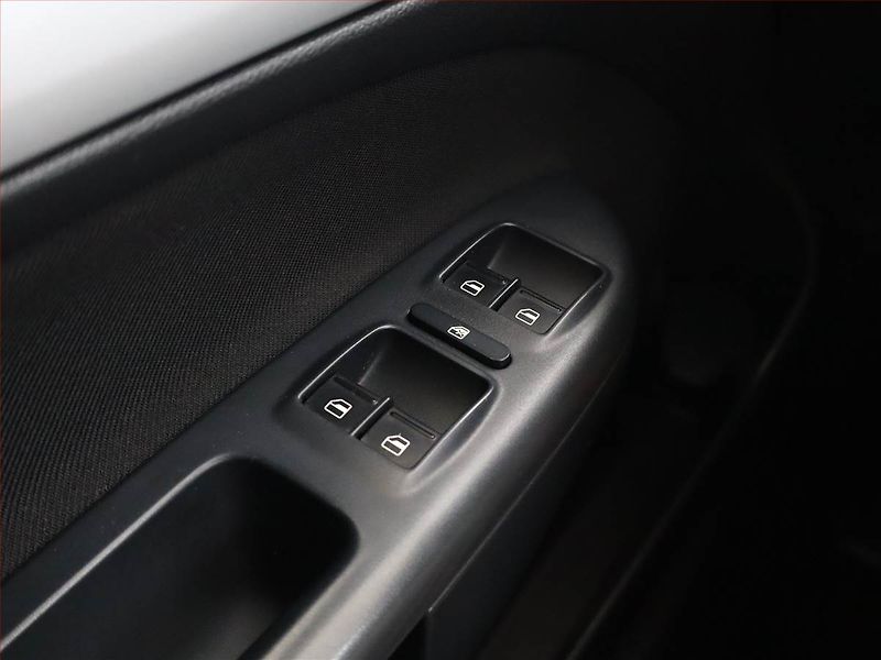 Škoda Octavia (2011) Scout 2.0 TDI, 4X4, Tempomat - fotka 15 z 16