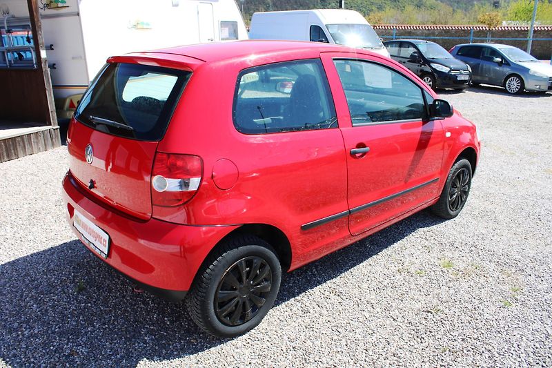 Volkswagen Fox (2006) 1,2i EL.OKNA SERVO ESP CENTRÁL - fotka 7 z 15