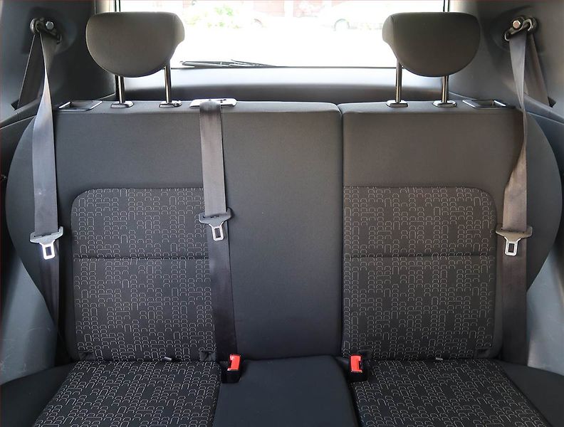 Mitsubishi Colt (2012) 1.3, nová STK, dobrý stav - fotka 10 z 17