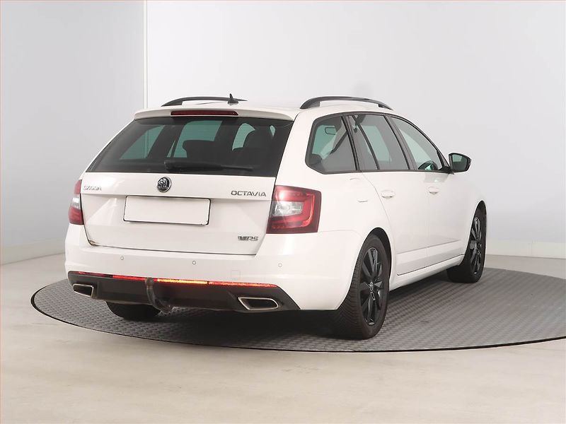 Škoda Octavia (2018) RS 2.0 TDI, Navi, Tempomat - fotka 5 z 18