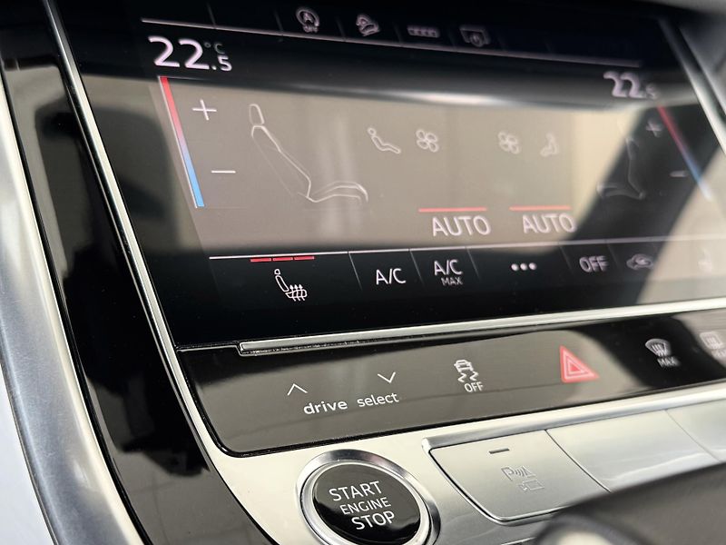 Audi Q7 50TDI Q*S-LINE*Matrix*Vzduch - fotka 27 z 44