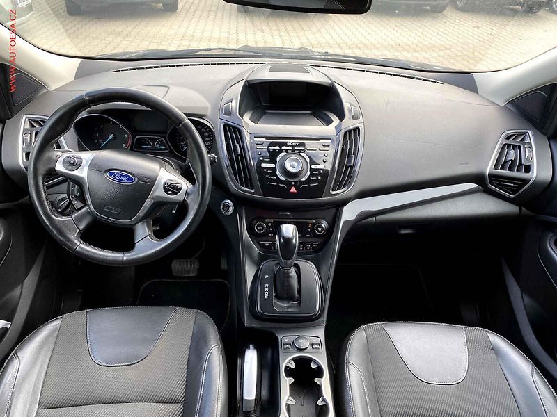 Ford Kuga (2014) 2.0 TDCi 4x4, Titanium, AT - fotka 8 z 19