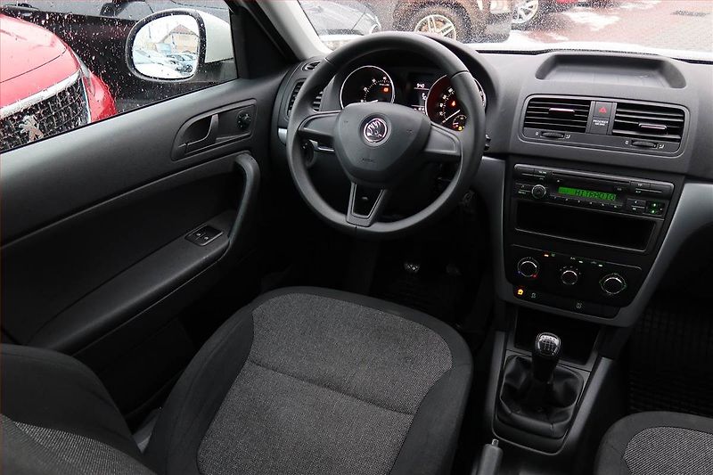 Škoda Yeti (2016) 1.2 TSI - fotka 7 z 14