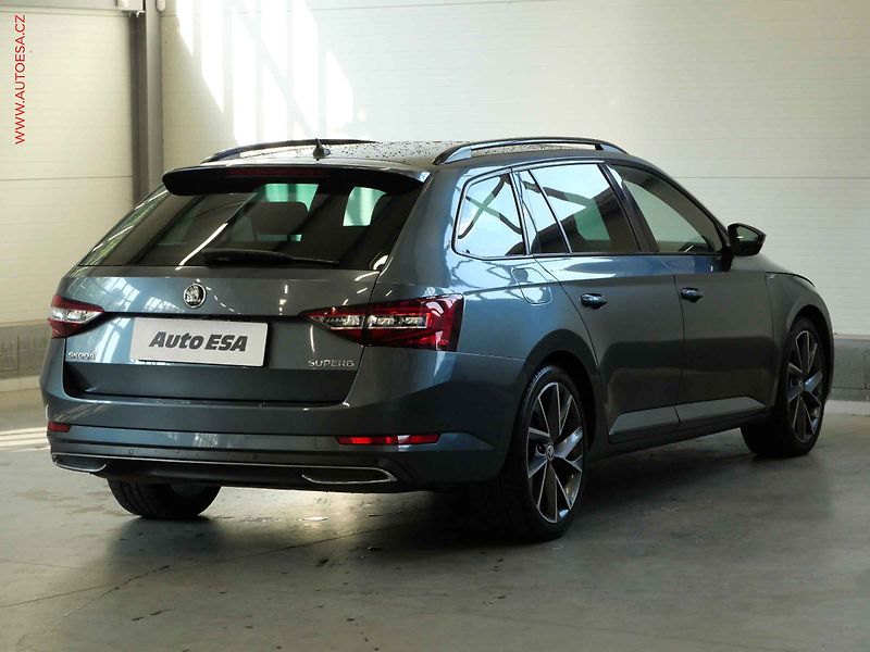 Škoda Superb (2018) 2.0 TDI, Ambiente, DSG - fotka 4 z 22