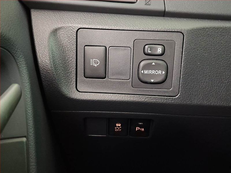 Toyota Verso (2010) 2.2 D-4D, Automat, Navi - fotka 20 z 21