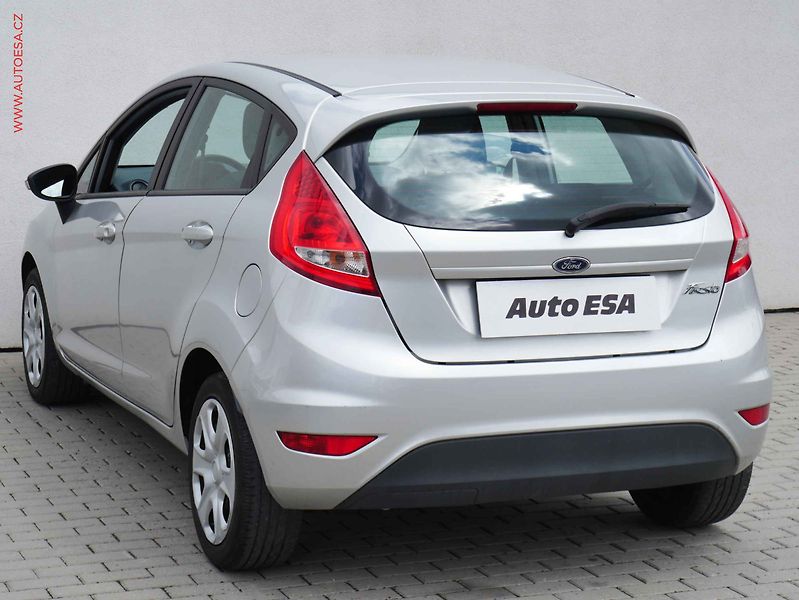 Ford Fiesta (2008) 1.4i, servis.kniha, AC - fotka 6 z 16