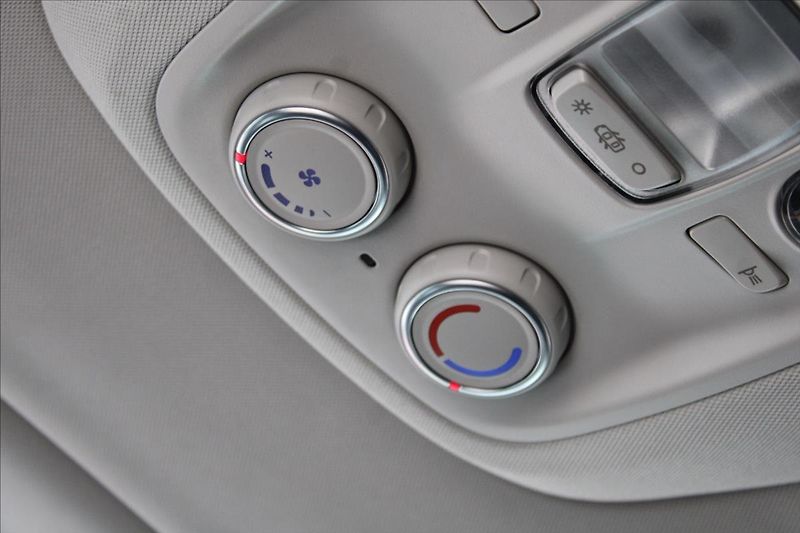 Citroën Jumpy 2,0 HDi  ČR,1.MAJ,8.MÍST,DPH - fotka 27 z 33
